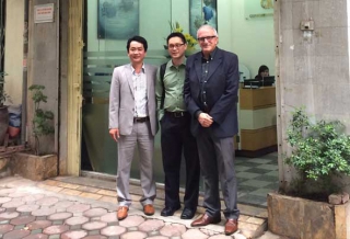 Giám đốc công ty Quang Minh tiếp đón và làm việc cùng Đại diện hãng Bơm định lượng OBL